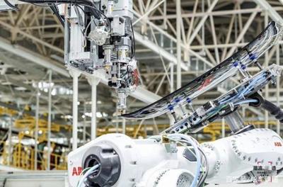 WTCR總積分第一的產品誕生地,外媒參觀完領克工廠后都驚呆了!